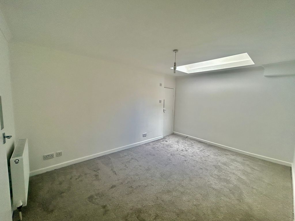 Additional image 21 of 2 bed flat for saleAlta Vista Road, Paignton TQ4
