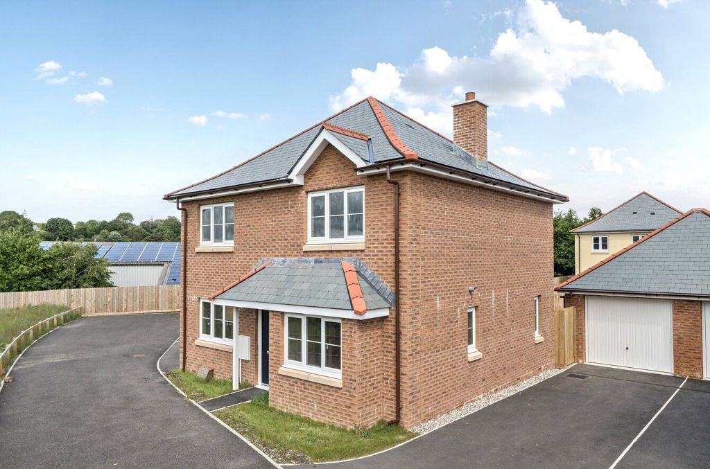 4 bed detached house for saleAbbeyford Vale, Okehampton, Devon EX20