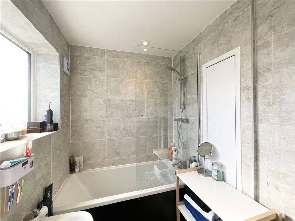 Additional image 9 of 2 bed flat for saleWestern Road, Lancing, West Sussex BN15