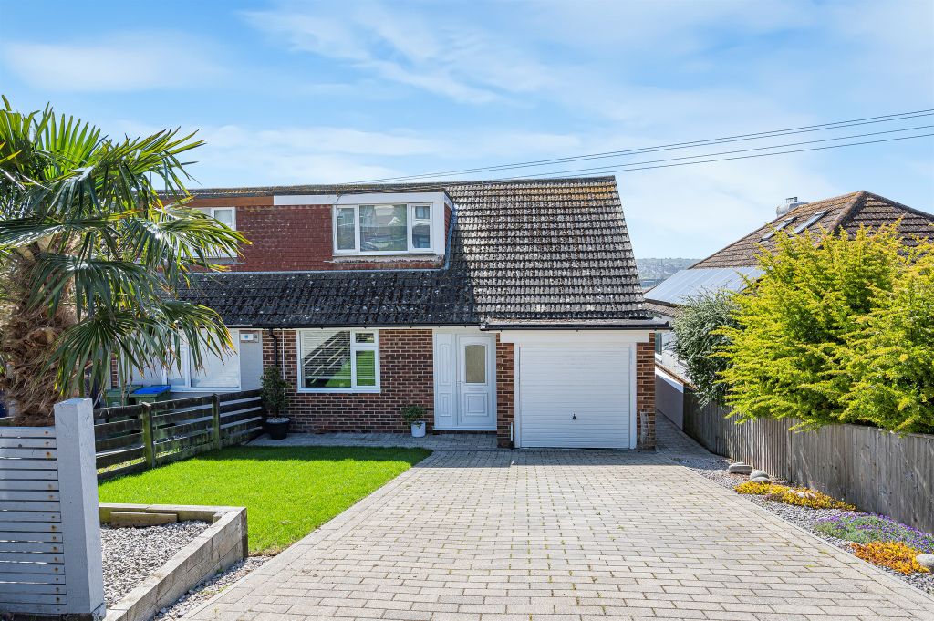 3 bed semi-detached house for saleArundel Road, Newhaven BN9