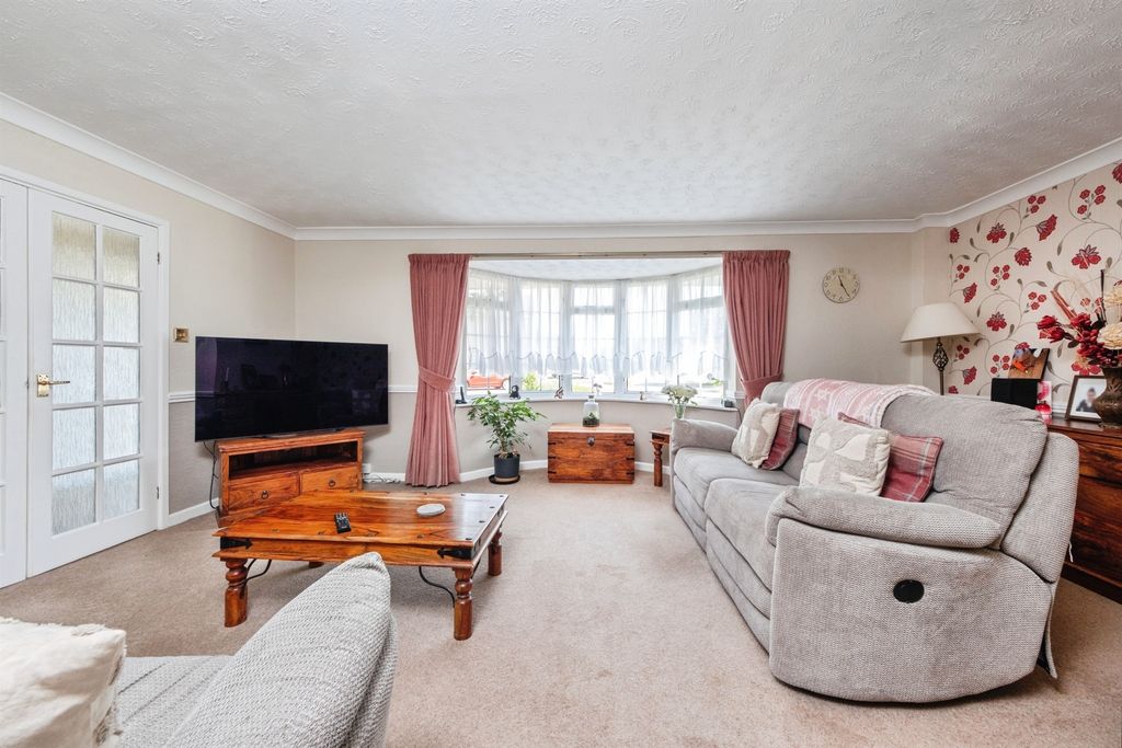 Additional image 5 of 4 bed detached house for saleHemingway Close, Newport Pagnell MK16