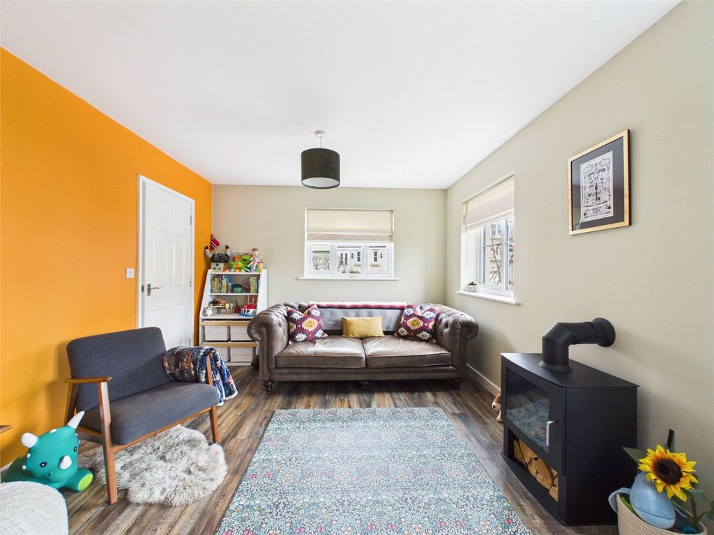 4 bed detached house for saleChestnut Drive, Launceston PL15 photo 4
