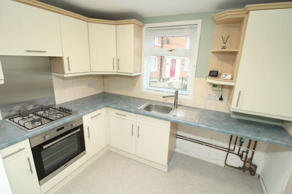 Additional image 2 of 2 bed flat for saleHigh Street, Newport Pagnell MK16