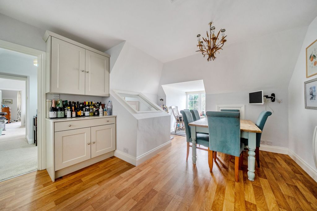 Additional image 14 of 2 bed flat for saleMare Hill Road, Pulborough RH20