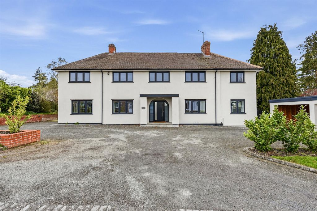 5 bed detached house for saleSt. Lawrence Drive, Cringleford NR4