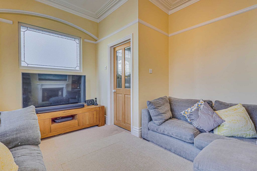 Additional image 9 of 3 bed detached house for saleFernleigh Drive, Leigh-On-Sea SS9