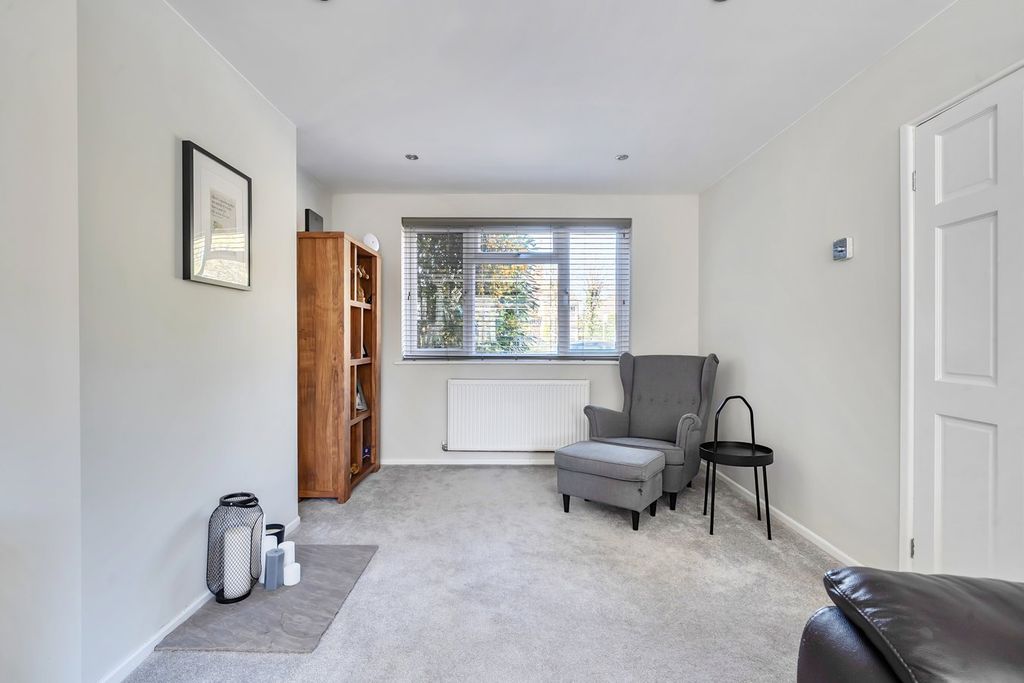 Additional image 16 of 4 bed semi-detached house for saleEssex Street, Newbury RG14