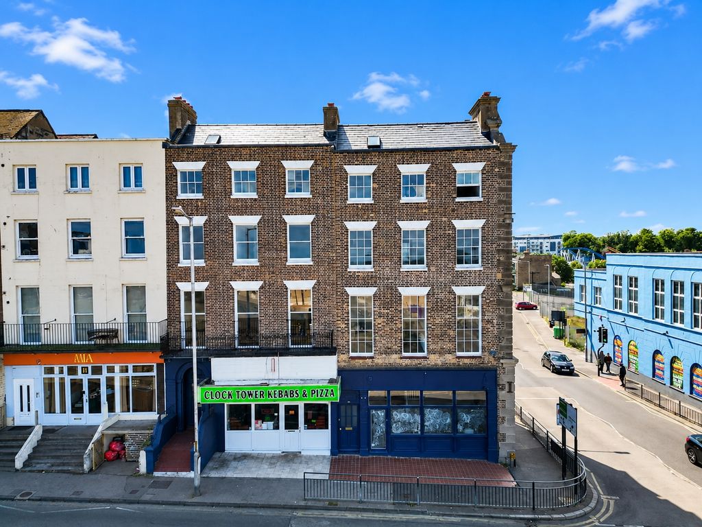 2 bed flat for saleMarine Gardens, Margate CT9