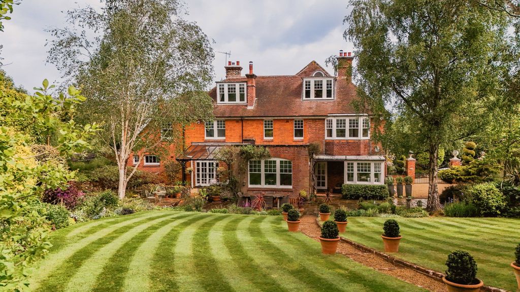 7 bed semi-detached house for saleWesterham Road, Oxted, Surrey RH8