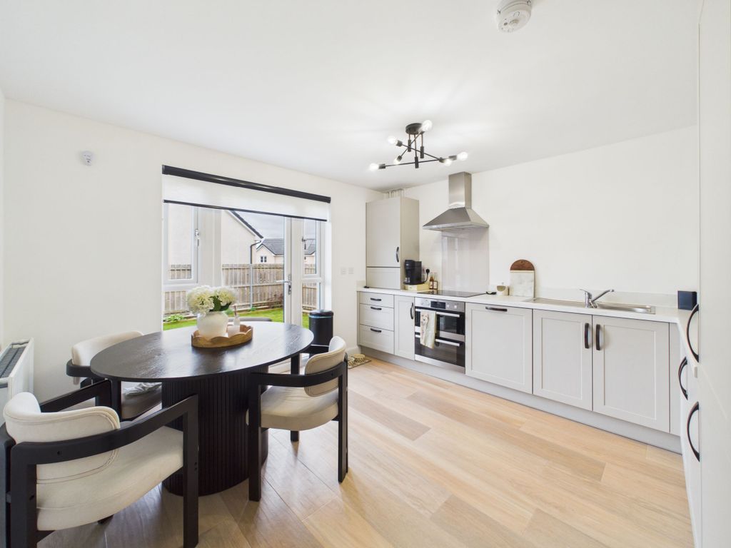 Additional image 5 of 3 bed semi-detached house for saleBarrie Road, Newarthill, Motherwell ML1