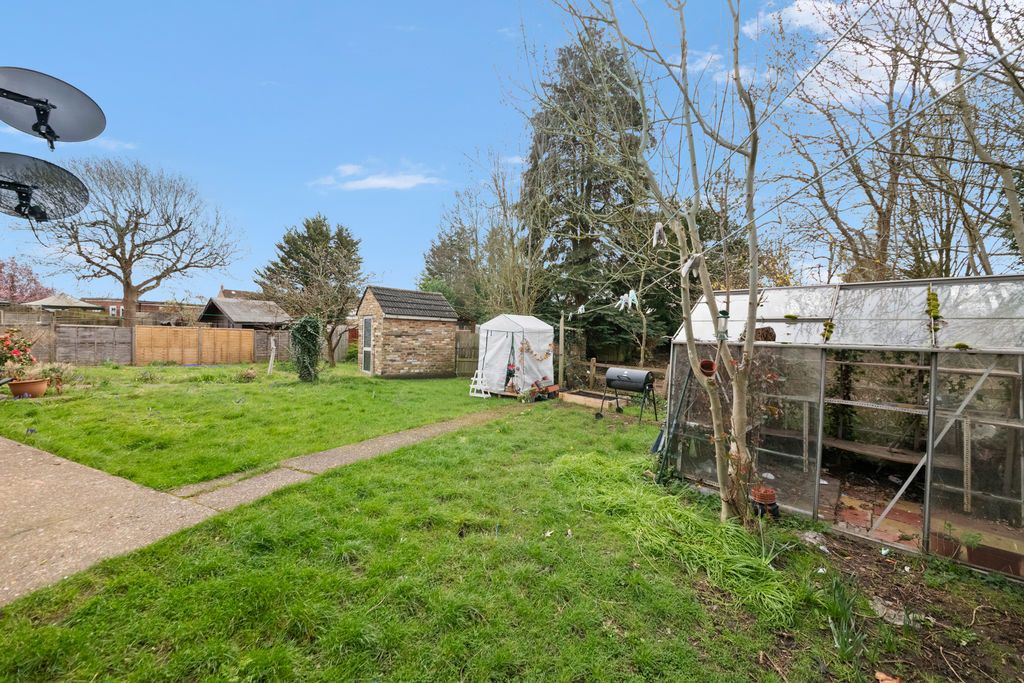 Additional image 12 of 2 bed maisonette for salePetworth Close, Northolt UB5