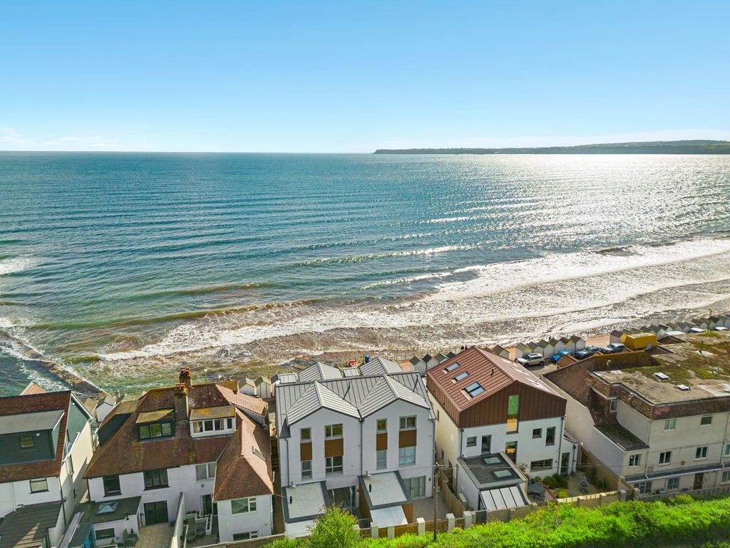 4 bed property for saleMarine Parade, Paignton TQ3