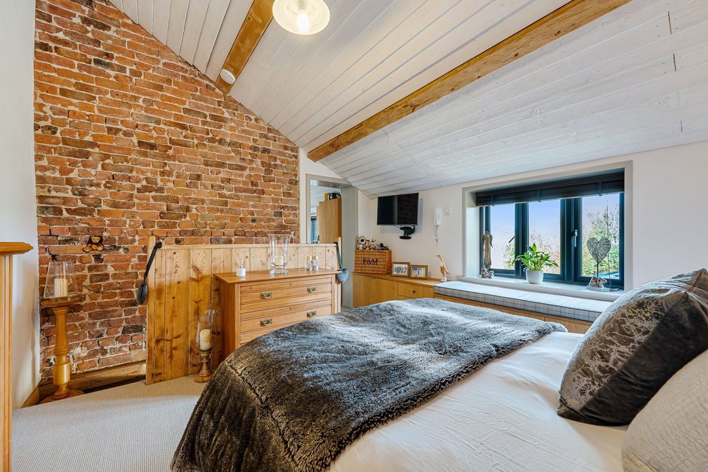 Additional image 24 of 2 bed cottage for saleCanal Cottage, Downholland, Aughton, Ormskirk L39