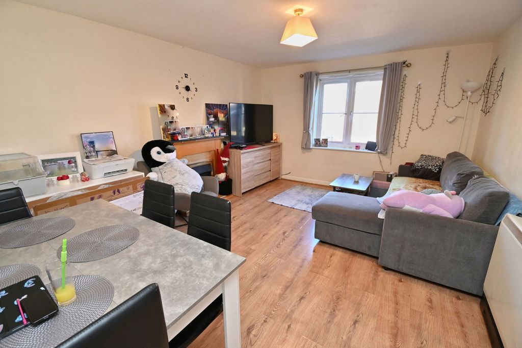Additional image 2 of 2 bed flat for saleTown Lands Close, Wombwell, Barnsley S73