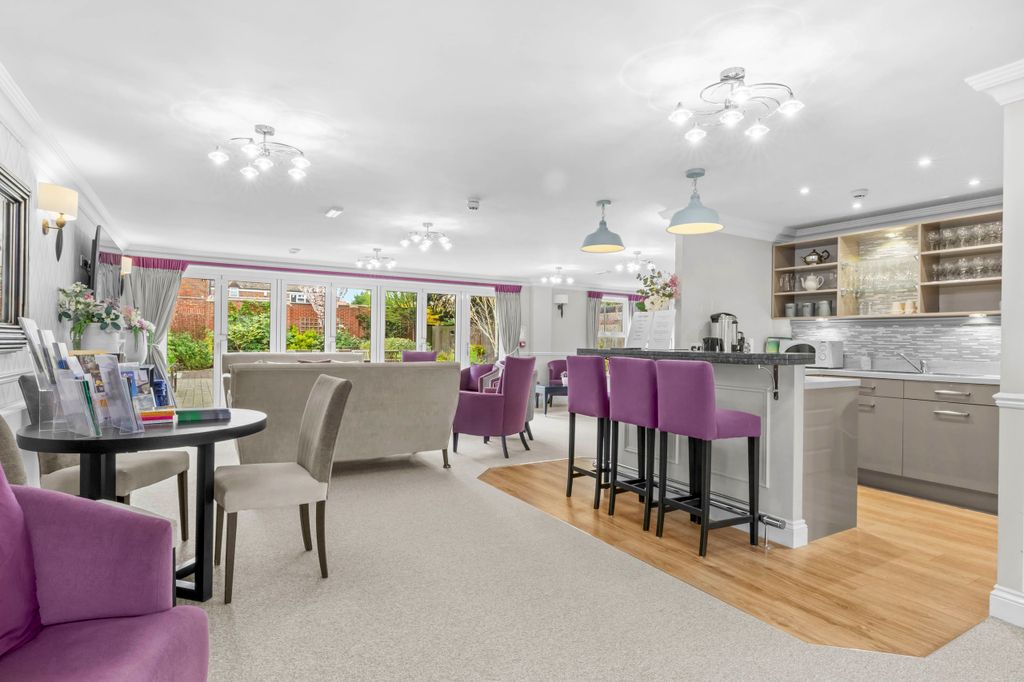 Additional image 6 of 1 bed flat for salePeel Lodge, Dean Street, Marlow, Buckinghamshire SL7