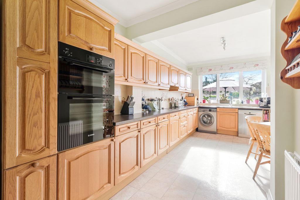 Additional image 13 of 5 bed semi-detached house for saleMaycross Avenue, Morden SM4