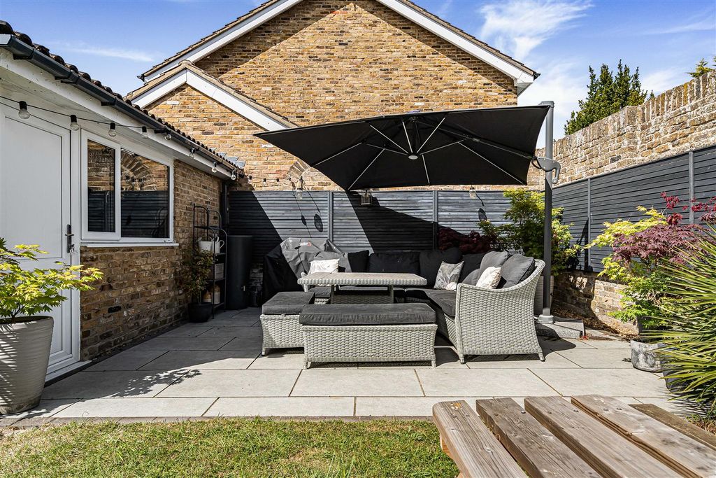 Additional image 29 of 5 bed detached house for saleBeechwood Close, Exning, Newmarket CB8