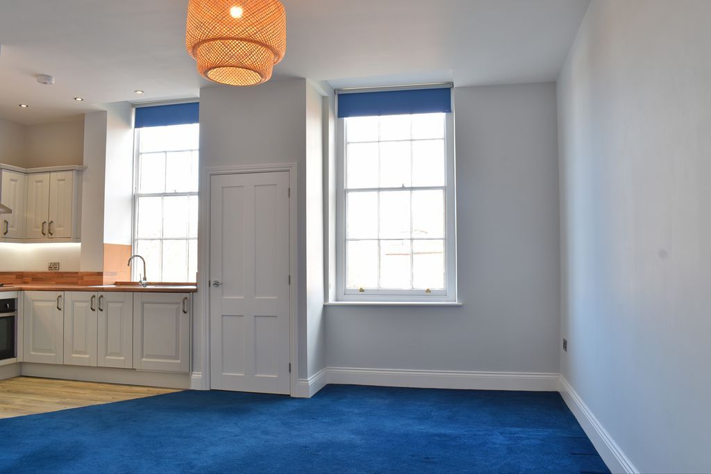 Additional image 3 of 2 bed flat for saleBalderton Gate, Newark NG24