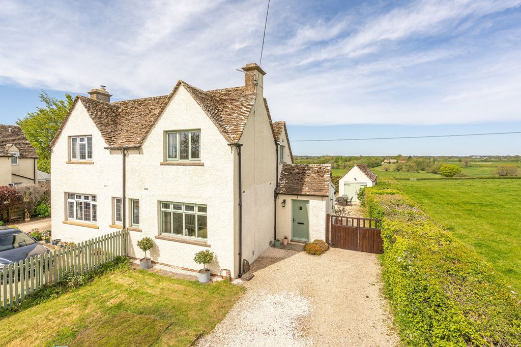 2 bed semi-detached house for saleSherston Road, Malmesbury SN16