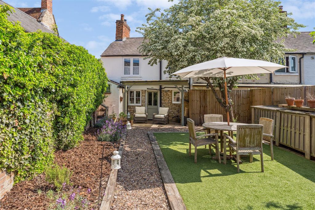 Additional image 4 of 3 bed end terrace house for saleHigh Street South, Olney MK46