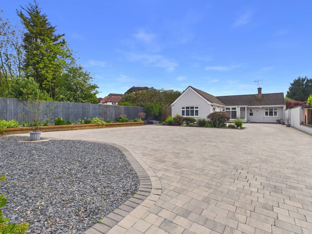 Additional image 2 of 4 bed detached bungalow for sale2 Whitestone Road, Nuneaton CV11