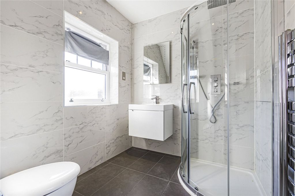 Additional image 17 of 5 bed detached house for saleWestwood Close, Potters Bar, Hertfordshire EN6