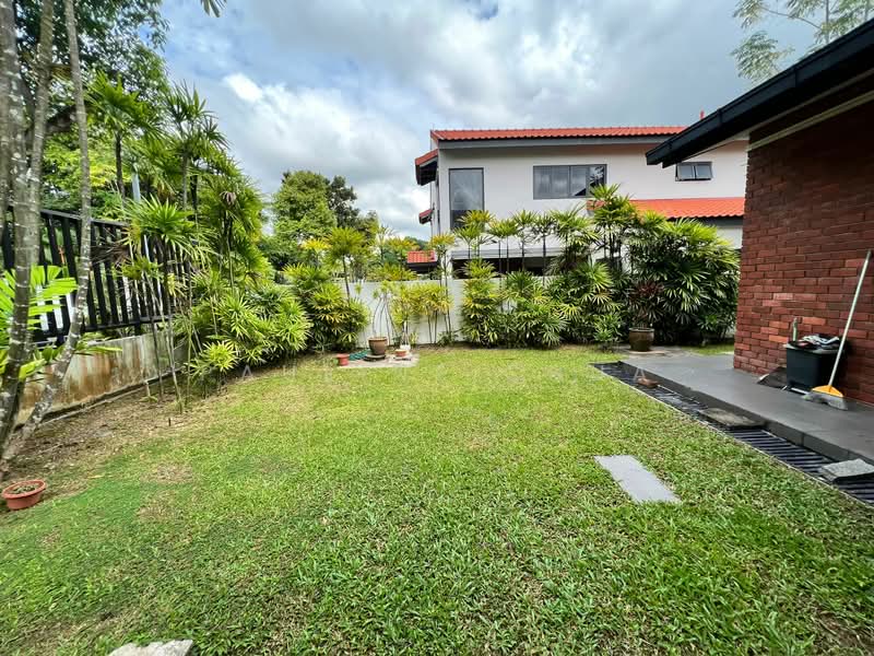 Chestnut Crescent Bungalow photo 4