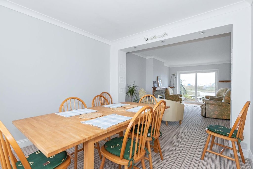Additional image 13 of 3 bed semi-detached house for saleBrighton Road, Lancing BN15
