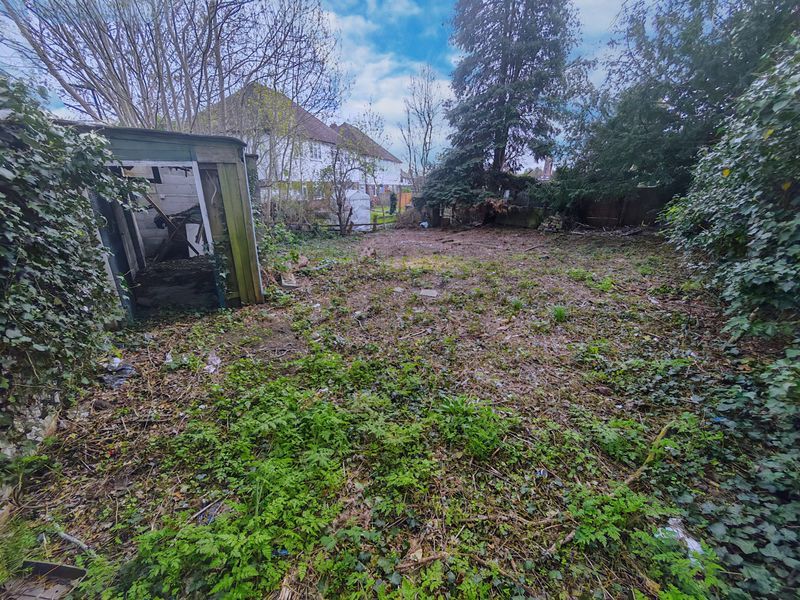 Additional image 9 of 2 bed maisonette for salePetworth Close, Northolt UB5