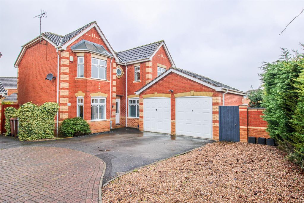 4 bed detached house for saleKingston Drive, Normanton WF6