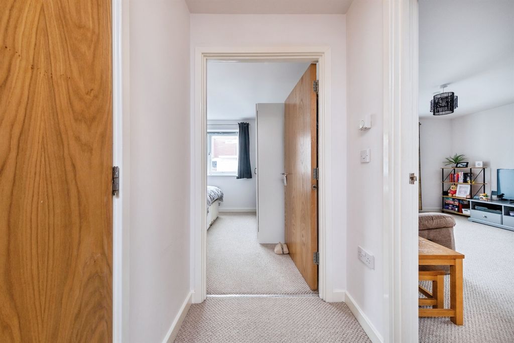 Additional image 7 of 1 bed flat for saleAddenbrookes Road, Newport Pagnell MK16