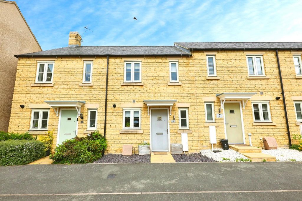 2 bed terraced house for saleWarwick Link, Moreton-In-Marsh, Gloucestershire GL56