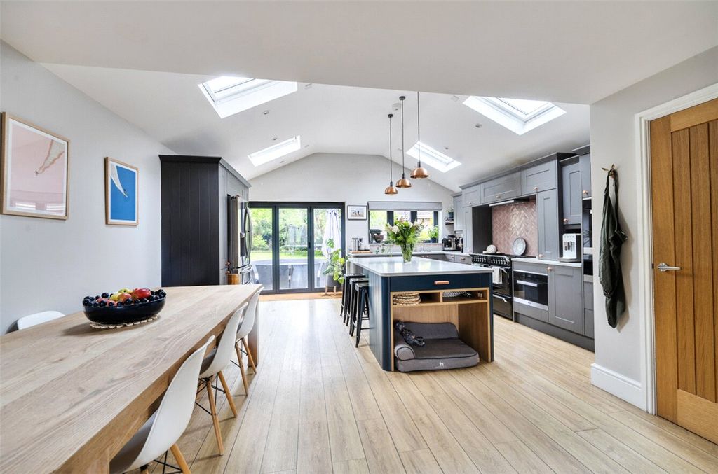 Additional image 3 of 4 bed detached house for saleElcot Lane, Marlborough, Wiltshire SN8