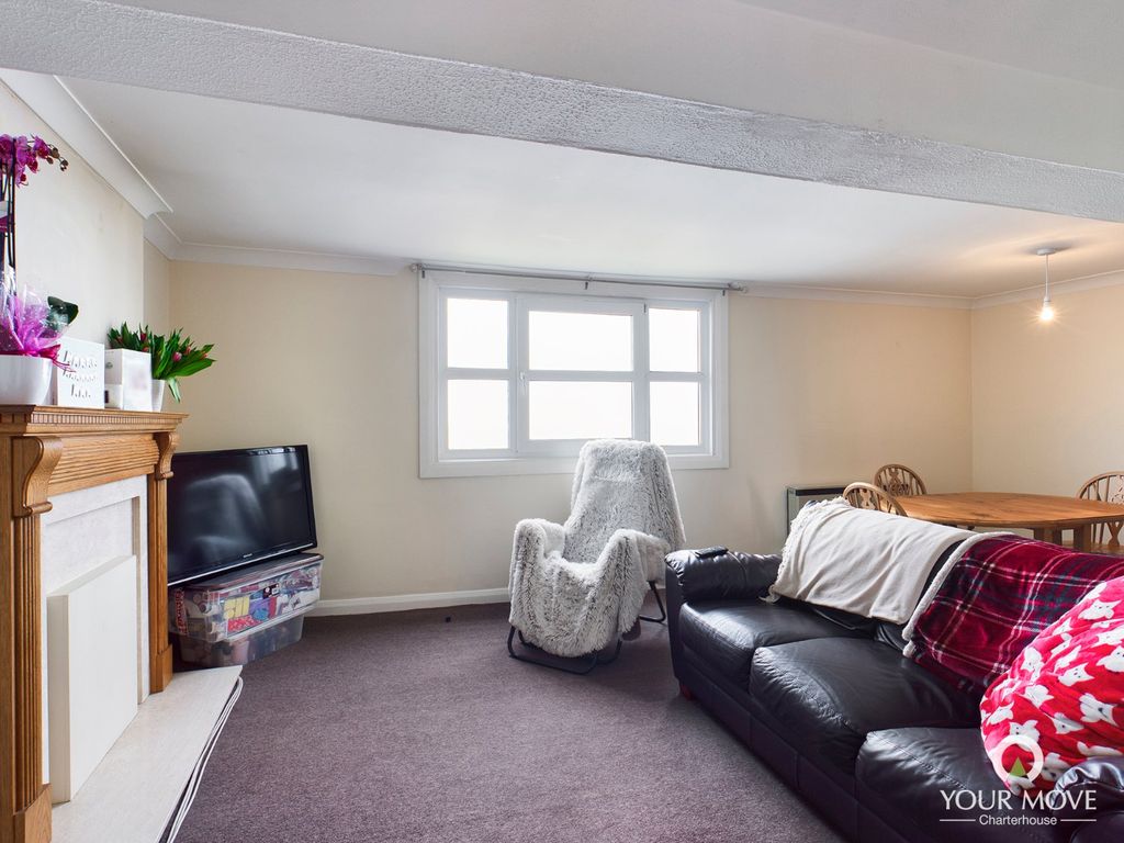 2 bed flat for saleRoyal Crescent, Margate, Kent CT9 photo 5
