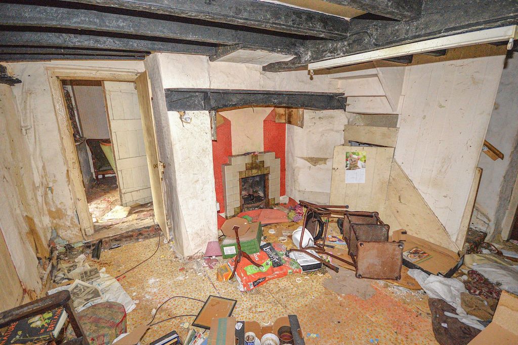 Additional image 4 of 2 bed cottage for saleCyfronydd, Welshpool, Powys SY21