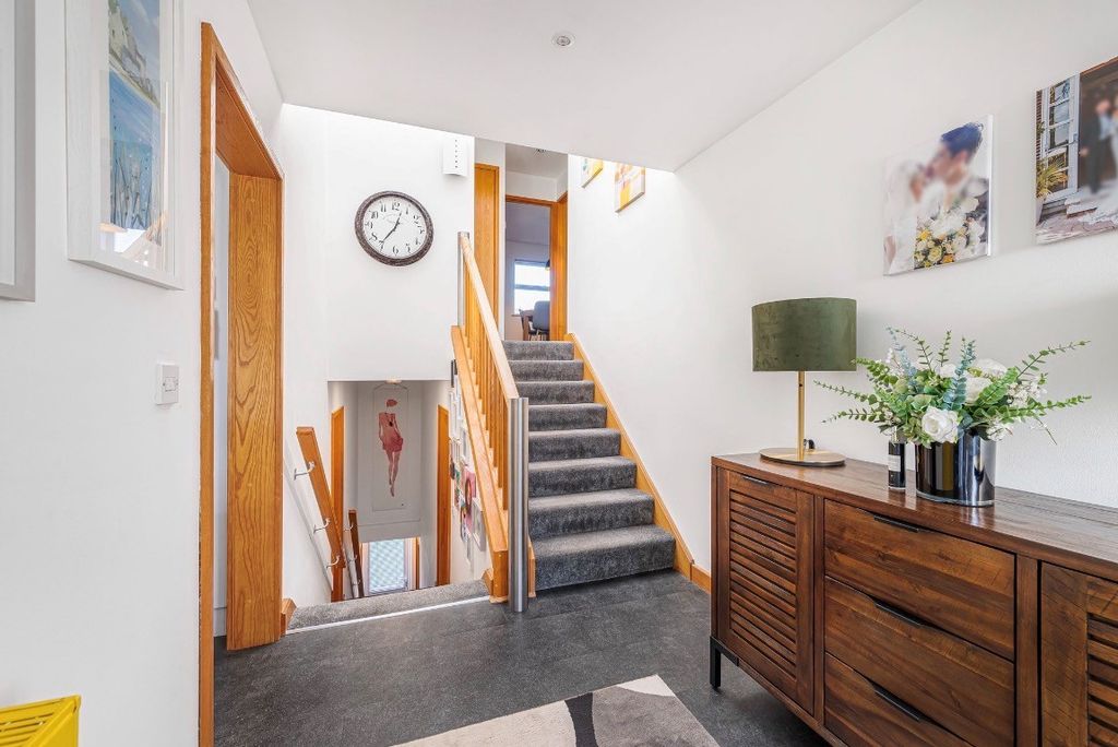 Additional image 8 of 4 bed detached house for saleKings Avenue, Newhaven BN9