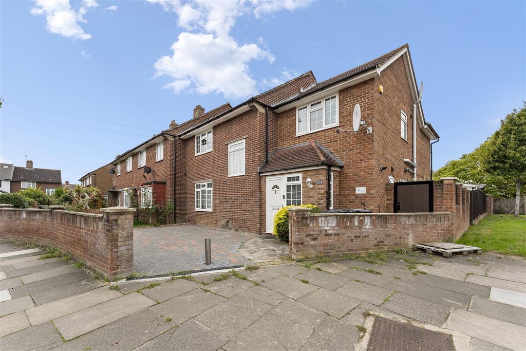 Additional image 23 of 6 bed semi-detached house for saleRushdene Crescent, Northolt UB5