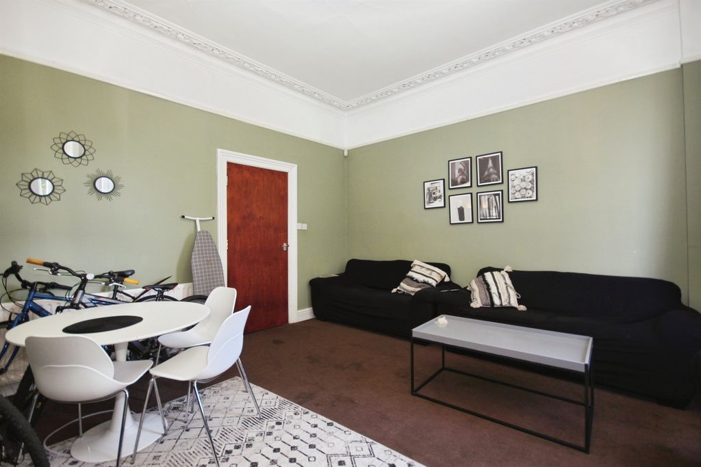 Additional image 4 of 11 bed detached house for saleTachbrook Road, Leamington Spa CV31