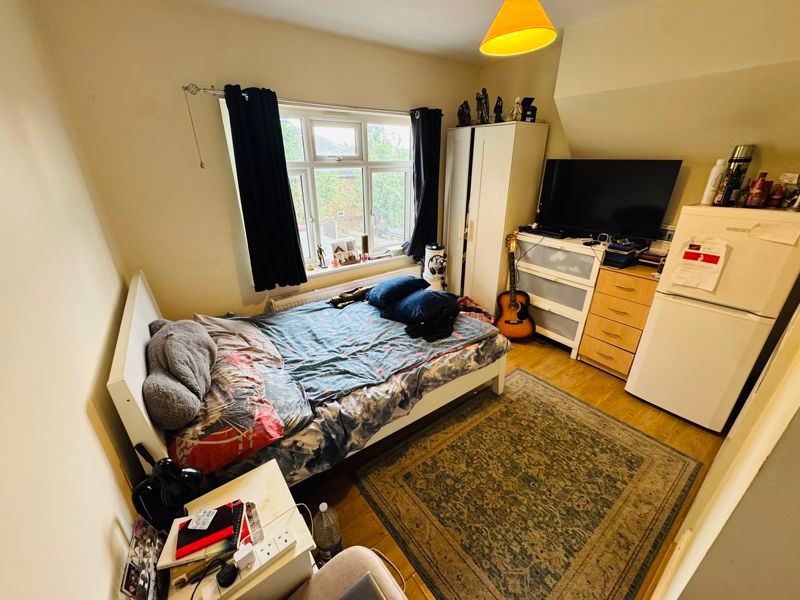 Additional image 5 of 6 bed semi-detached house for saleChurch Road, Northolt UB5