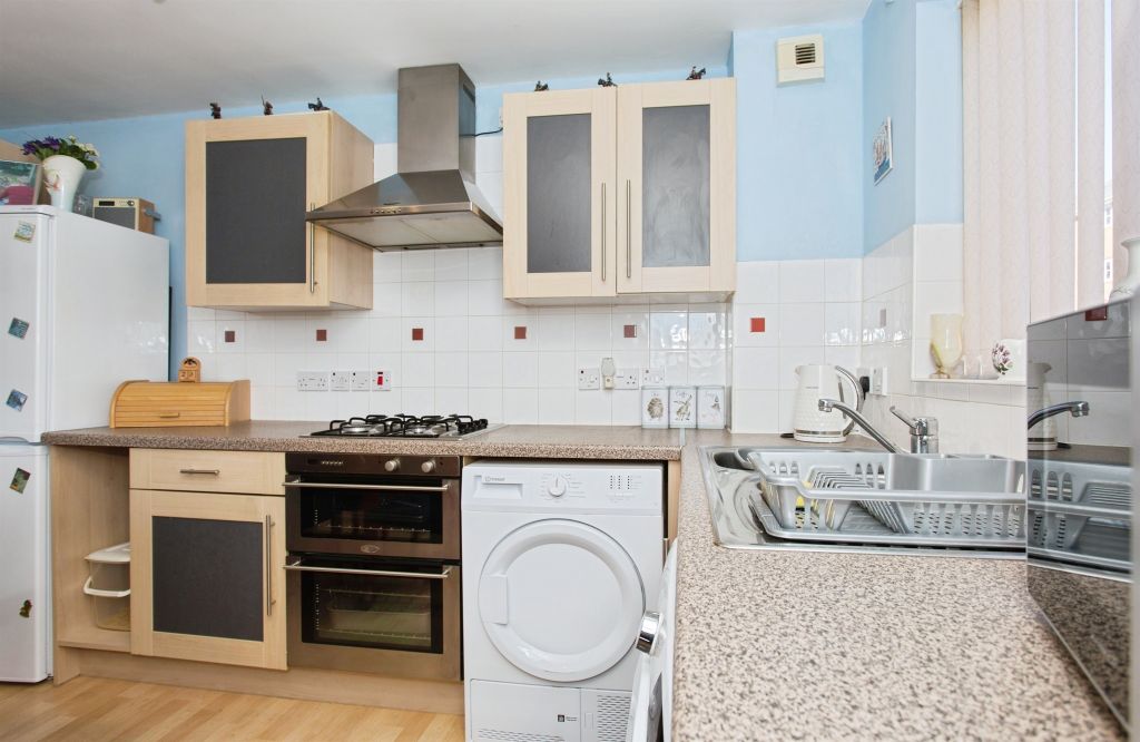 Additional image 4 of 2 bed flat for saleSkeaping Close, Newmarket CB8