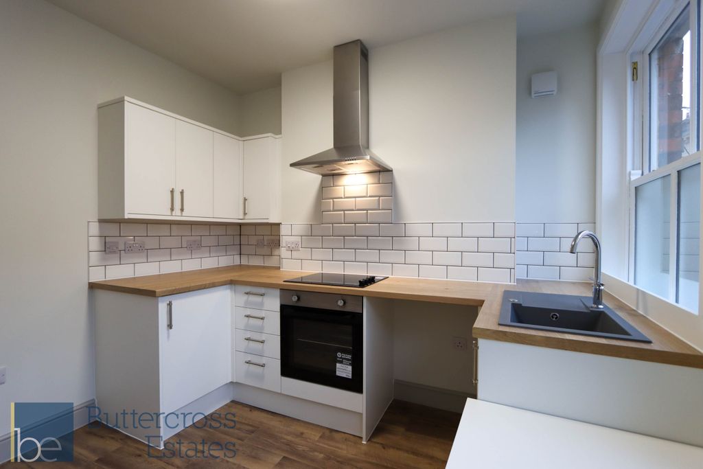 Additional image 7 of 2 bed flat for saleMarket Place, Newark NG24
