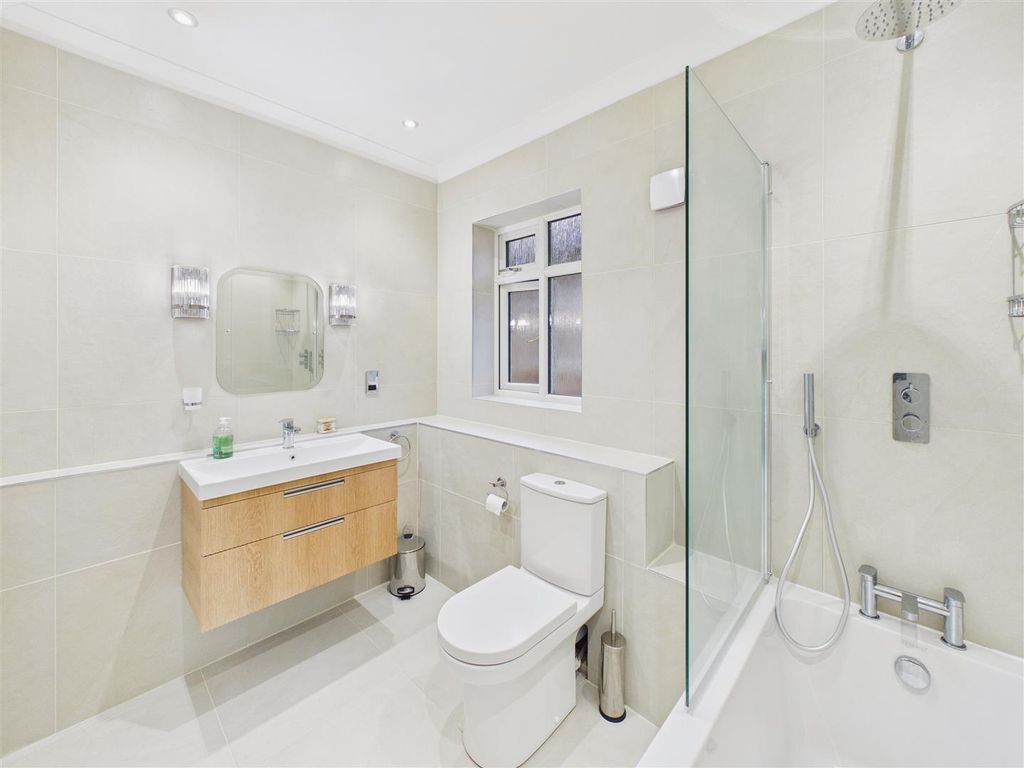 Additional image 21 of 4 bed detached house for saleThe Pickerings, North Ferriby HU14