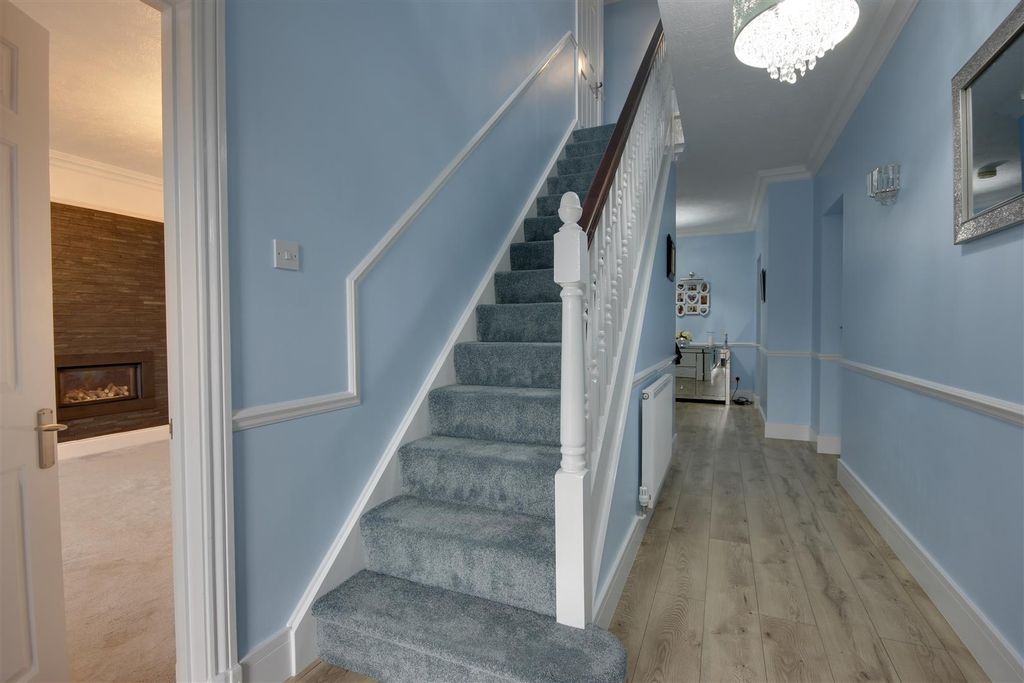 Additional image 6 of 4 bed detached house for saleThe Pickerings, North Ferriby HU14