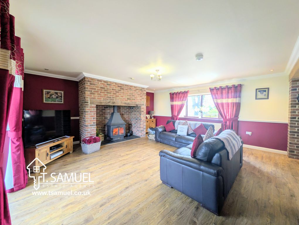 Additional image 3 of 4 bed detached house for saleThe Barn At Lan Farm, Llanwonno Road, Mountain Ash CF45