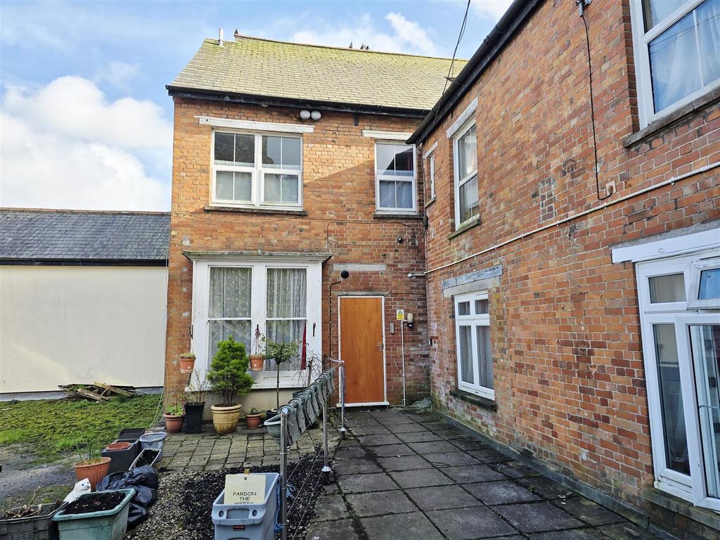 1 bed flat for saleCastle Keep, Launceston PL15