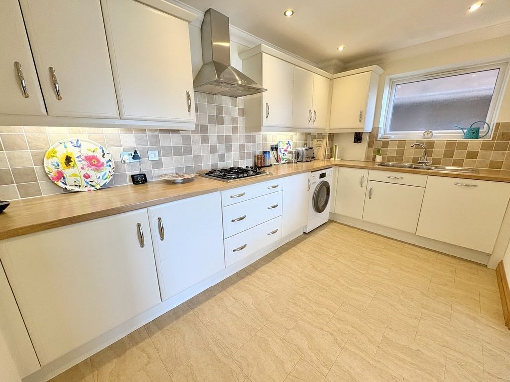 Additional image 11 of 2 bed flat for saleMount Pleasant Road, Poole BH15