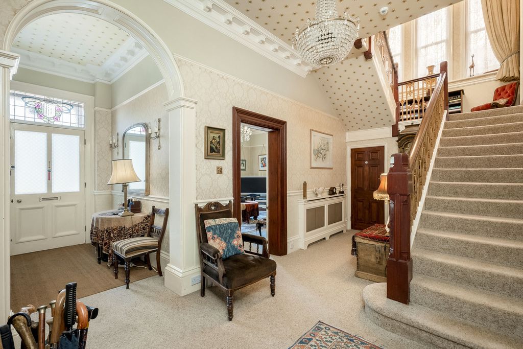 Additional image 4 of 7 bed villa for saleArlington Avenue, Leamington Spa, Warwickshire CV32