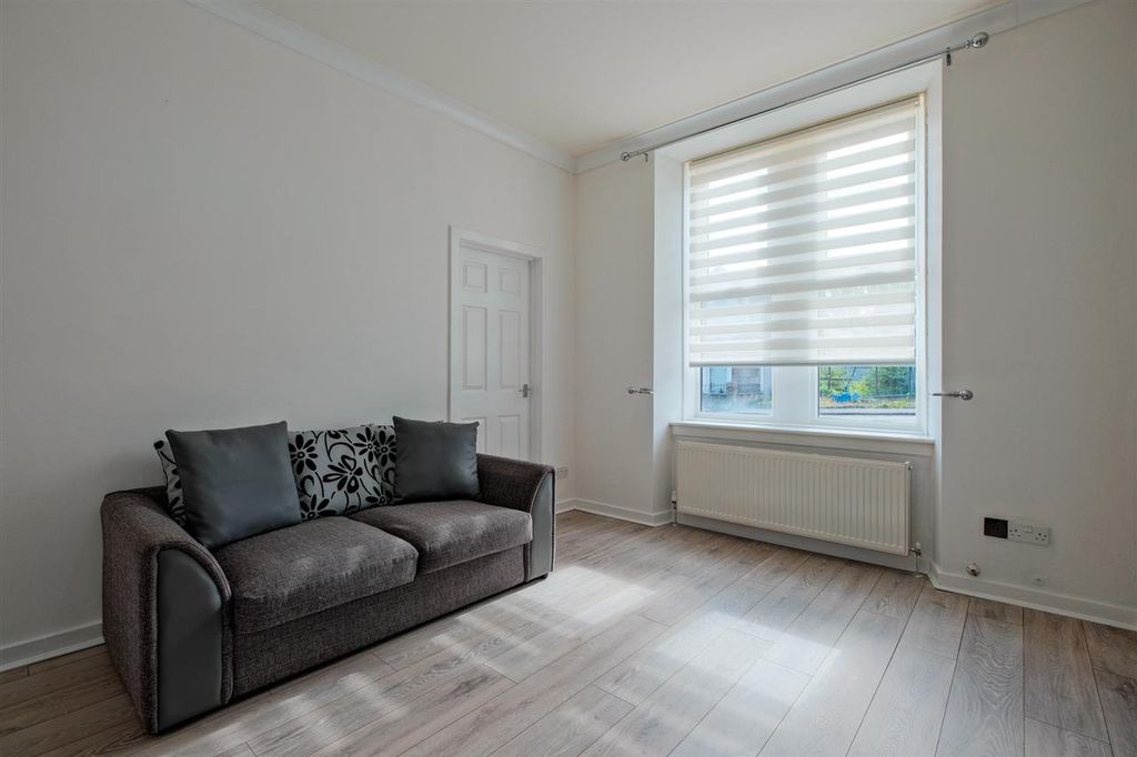 2 bed flat for saleLow Waters Road, Hamilton ML3 photo 3