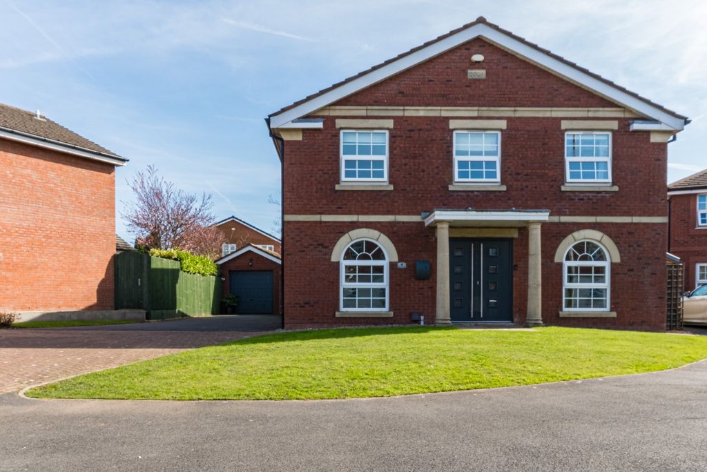 4 bed detached house for saleThe Laurels, Poulton-Le-Fylde FY6