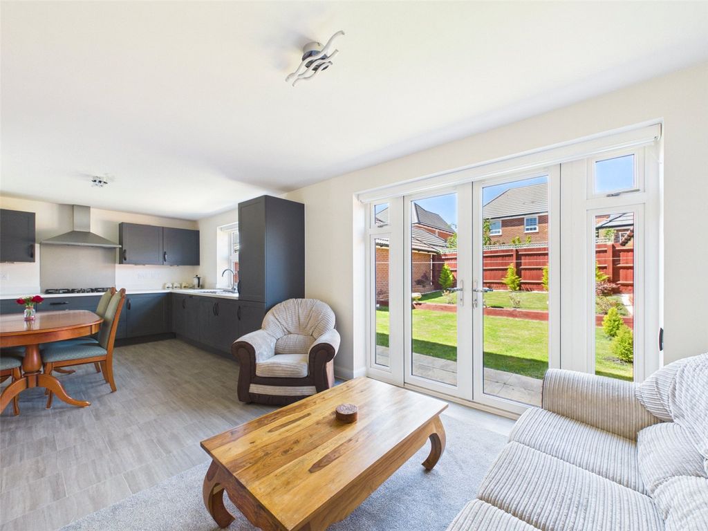 Additional image 9 of 4 bed detached house for salePeregrine Close, Newent, Gloucestershire GL18